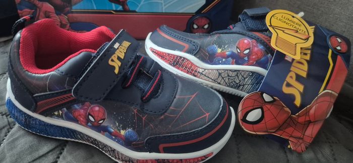 Basket lumineuse spiderman 26