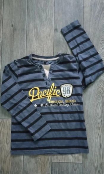 t-shirt manches longues bleu rayé Pacific 8 ans / 128 cm très bon état