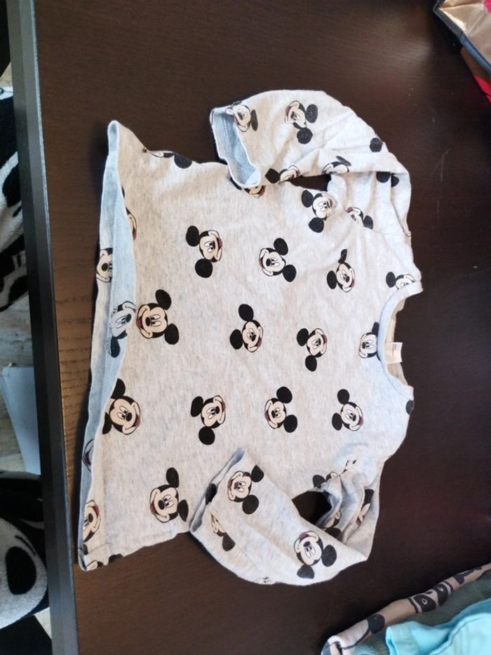 T shirt mickey 18mois