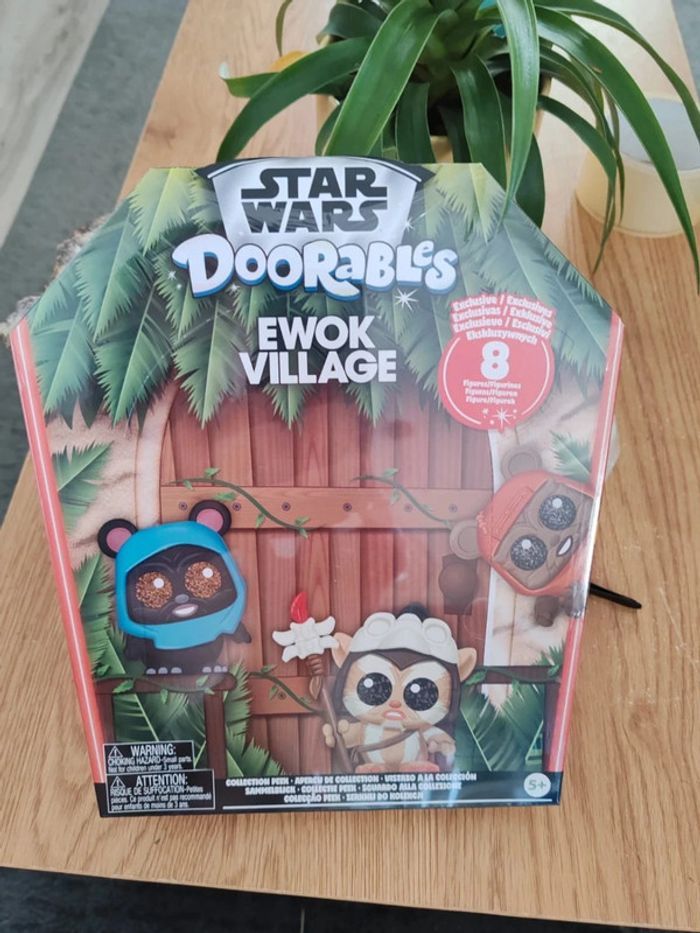 Disney doorables Starwars Ewok village