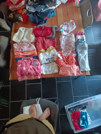 Lot vêtement fille 12 mois