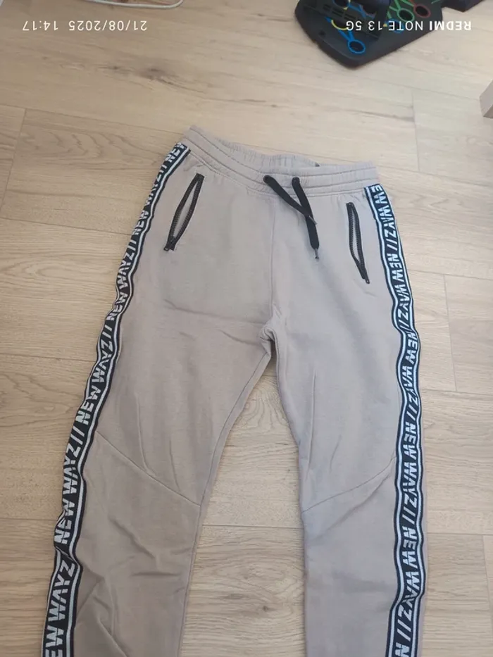 Magnifique Jogging h&M beige taille 12 ans - photo numéro 2