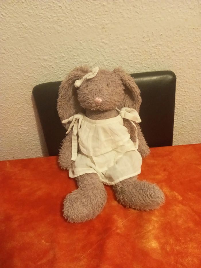 Lapine Dame lapin, robe blanche, 39 cm