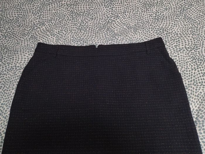 Jupe droite taille 48 - photo numéro 2