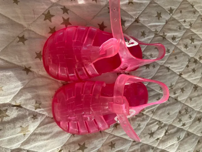Sandales de plage taille 20