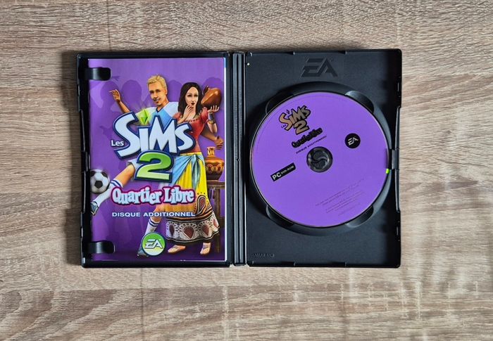 Jeu PC - Les Sims 2 : Quartier Libre (Disque Additionnel) - photo numéro 2
