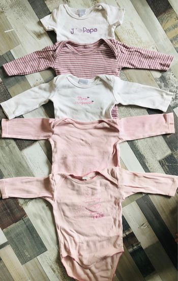 Lot de 5 body 6 mois