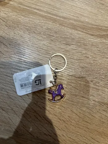 Porte-clés cheval à bascule neuf