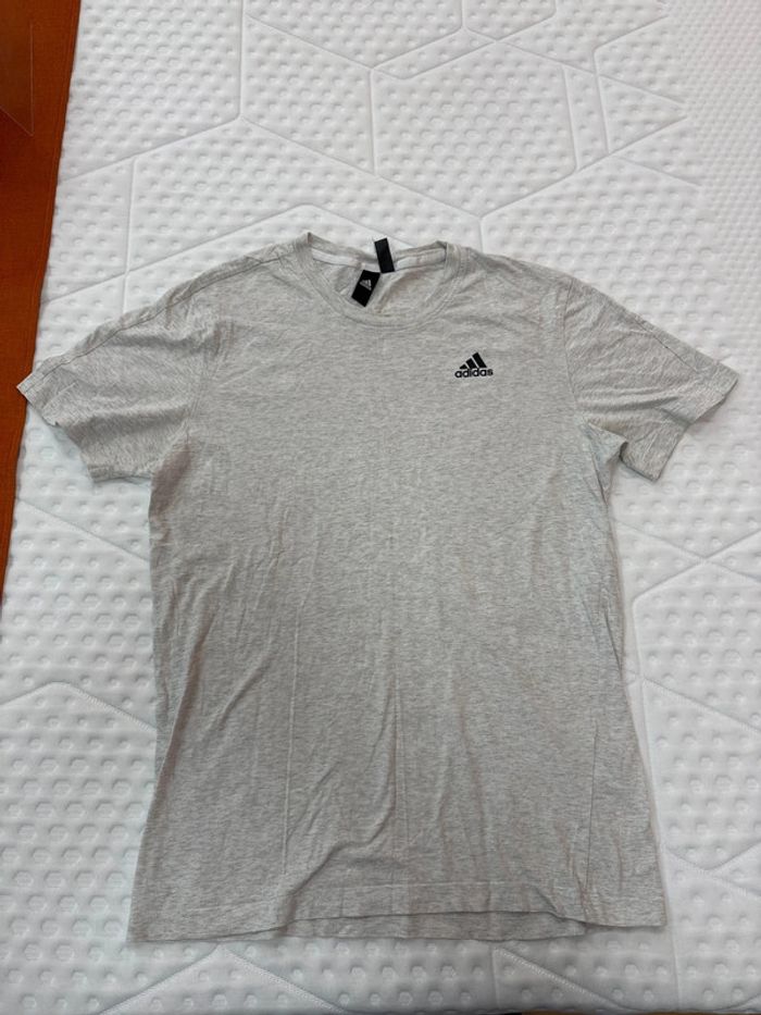 T-shirt pour homme Adidas taille M