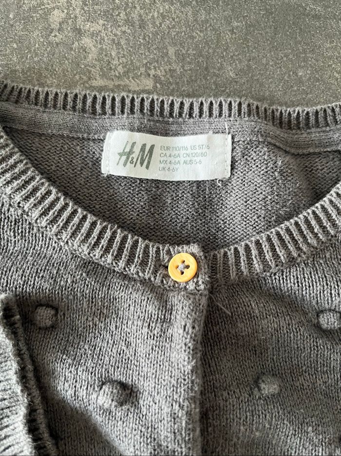 Veste grise 6 ans H&M 4-6 ans - photo numéro 2