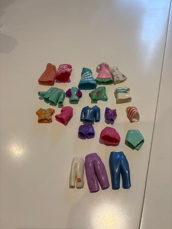 Lot de vêtements Polly Pocket