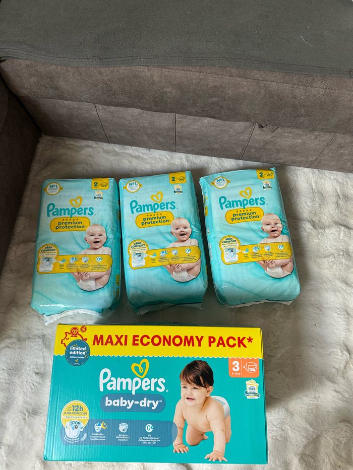 Couche Pampers taille 2 et 3