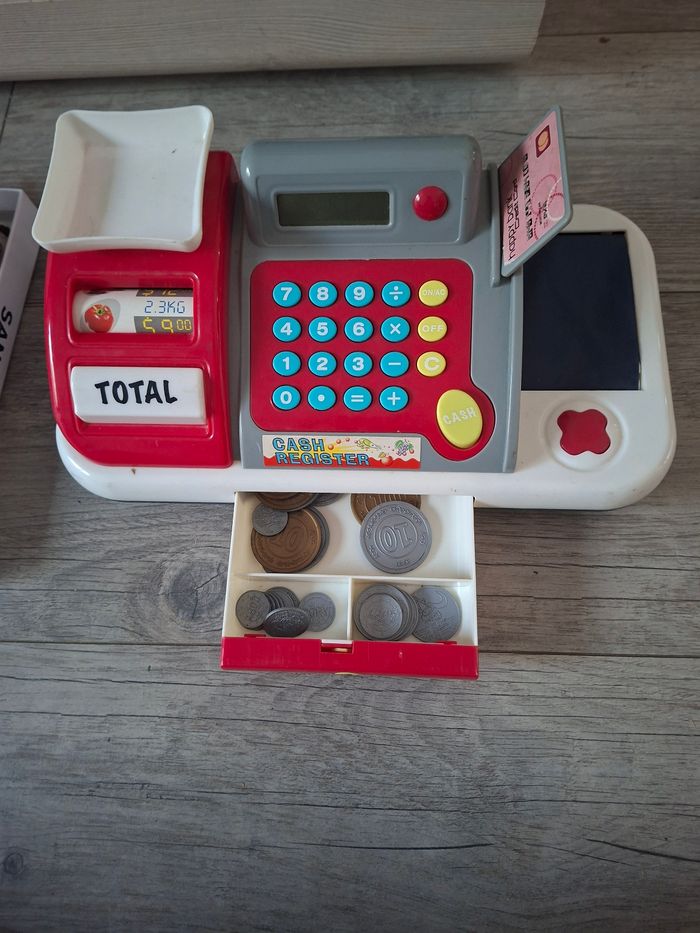 Caisse enregistreuse enfant avec marchandiseje - photo numéro 3
