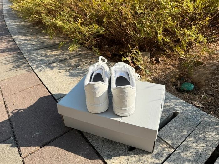 Baskets Nike Air Force One 42 - photo numéro 3