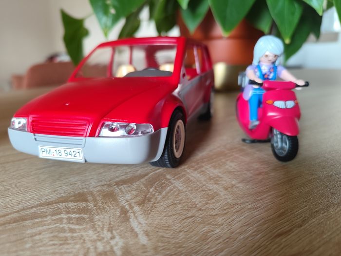 Voiture et scooter playmobil - photo numéro 5