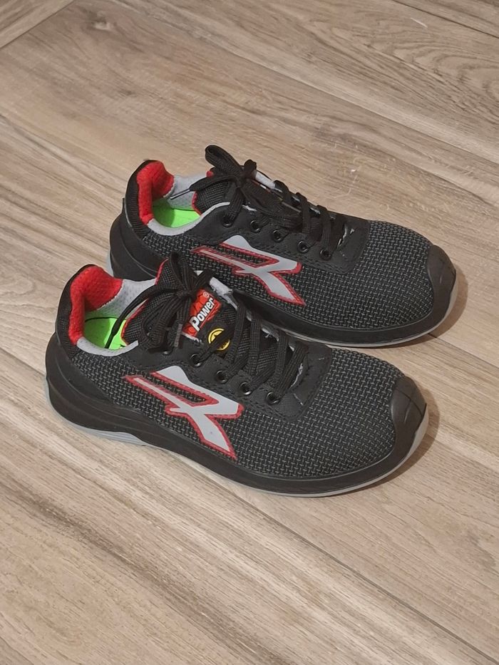 Chaussure sécurité femme enfant travaux travail protection noir rouge