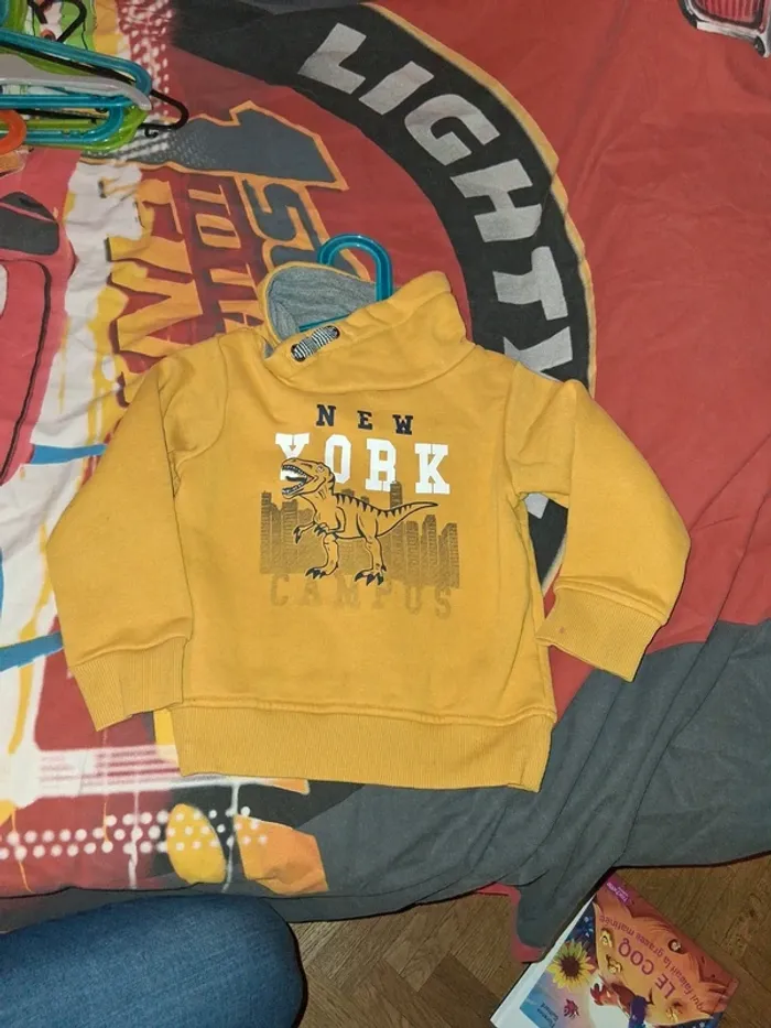 Pull 3 ans in extenso