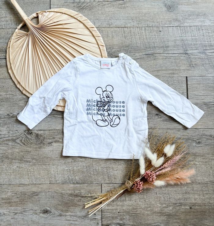 T shirt Disney baby 6 mois