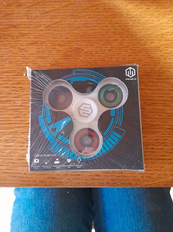 Hand spinner