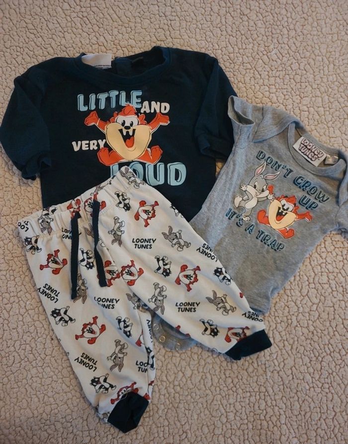 Ensemble looney tunes et bodie tbe