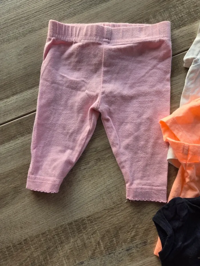 Lot de vêtements 1 mois - photo numéro 9