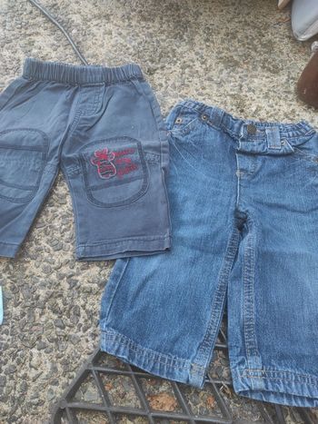 Lot 2 pantalons 9 mois