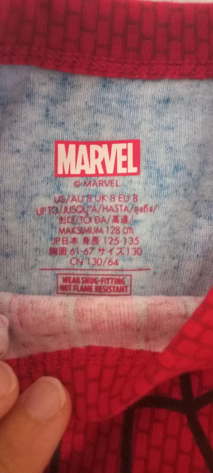 Pyjama Spiderman 8 ans - photo numéro 3