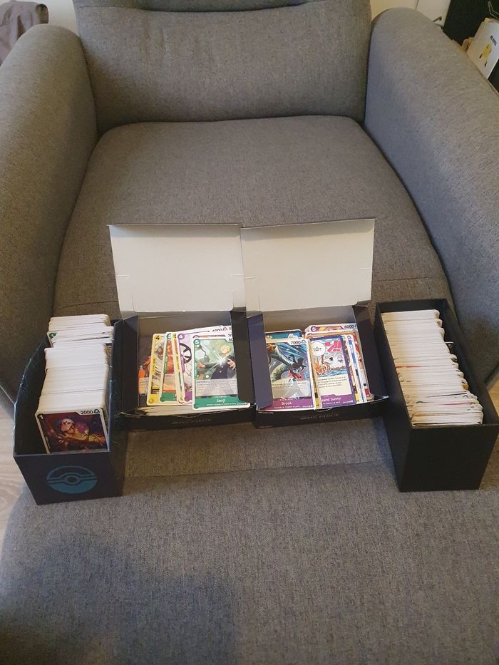 Lot de 1200 cartes one piece op09 et op13 français