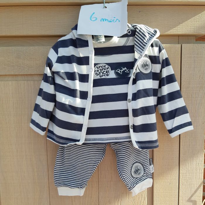 Ensemble complet, 6 mois