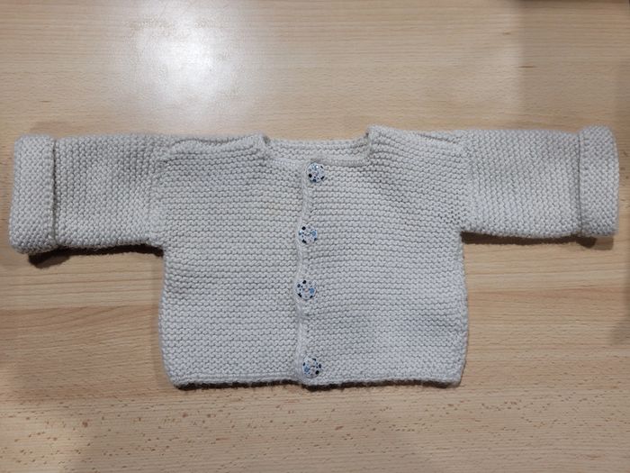 2 gilets pour bébé - photo numéro 2
