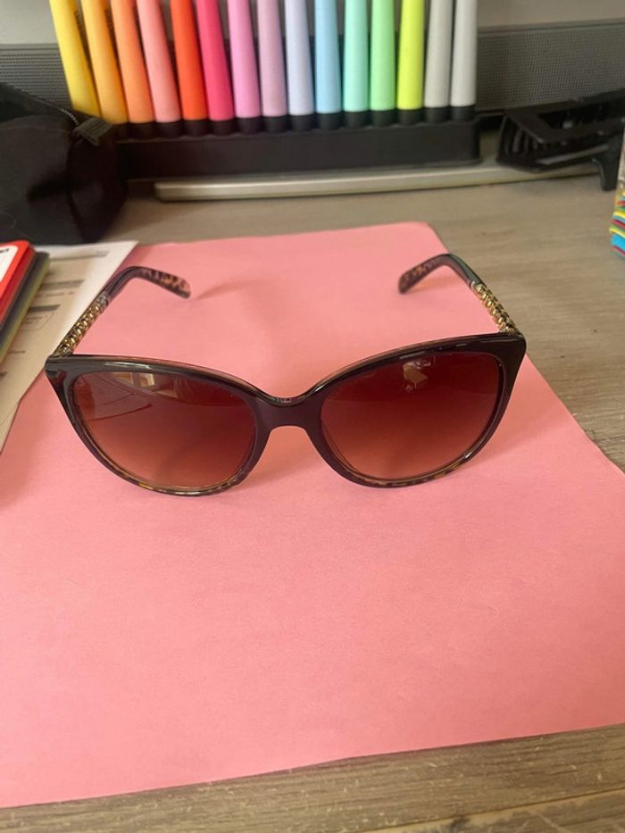 lunette de soleil - photo numéro 3