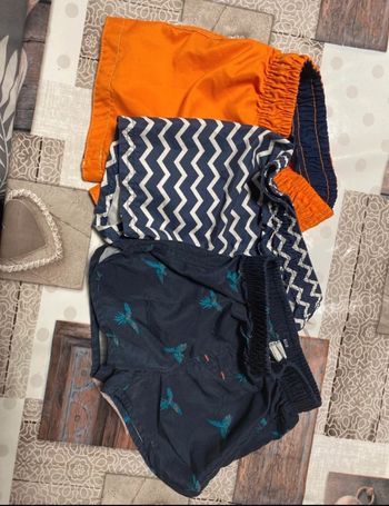 3 shorts de bain 2 ans