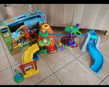 Parcours de la jungle tut tut animaux