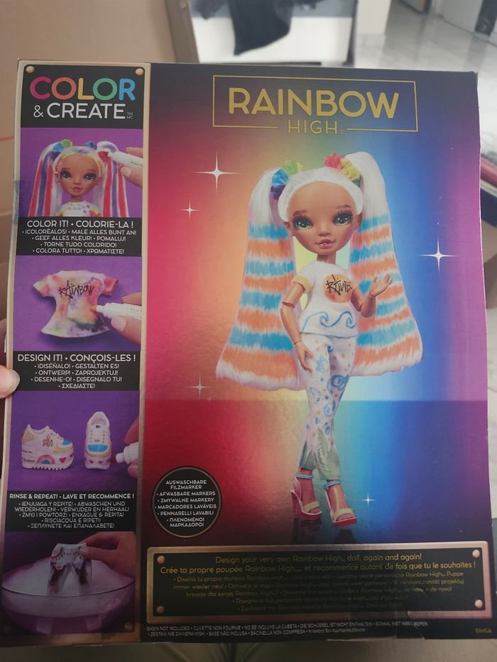 Rainbow High Color and Create - neuf. - photo numéro 3