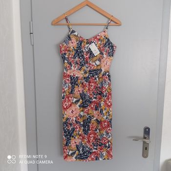 Robe à fleurs neuve t36/38