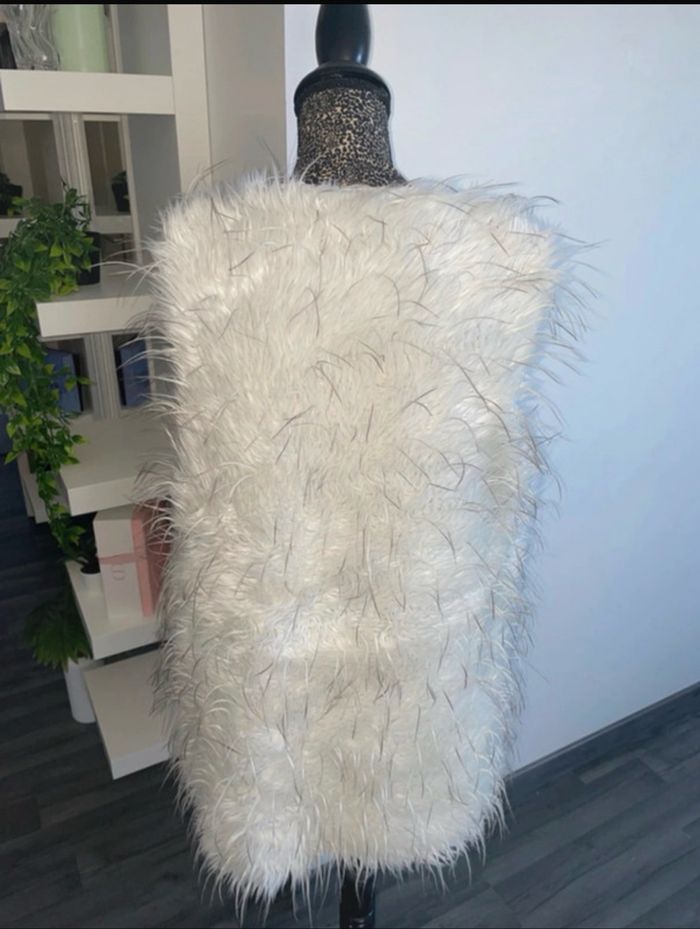 Veste sans manches à fourrure 🌸 - photo numéro 4