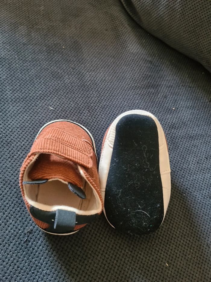 Chaussons chaussures souples naissance-3mois neuves - photo numéro 2