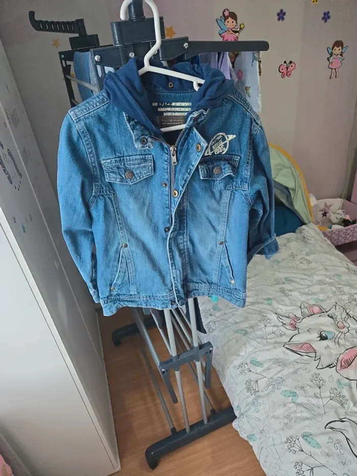 Veste en jean garçon taille 5 ans - photo numéro 2