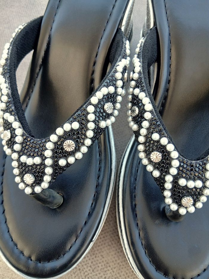 Sandales / Tongs à talon compensé et plateforme, neuves - photo numéro 8