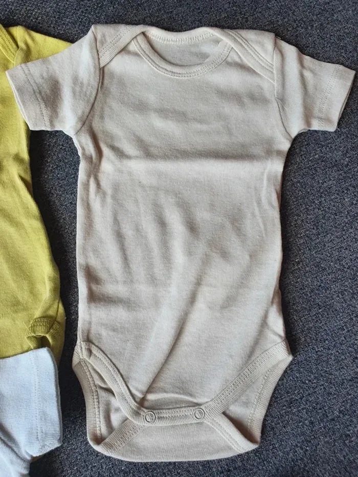 Lot de 19 pièces 3 mois fille - photo numéro 14