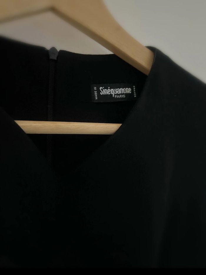 Robe près du corps - Sinequanone - taille M - neuve - photo numéro 2
