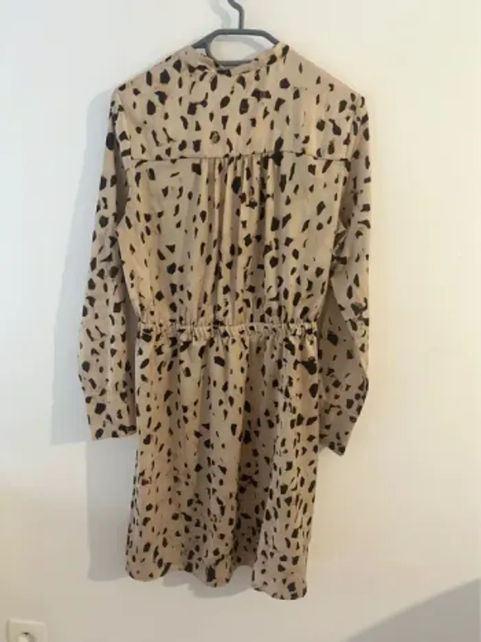 Robe léopard avec ceinture - photo numéro 2