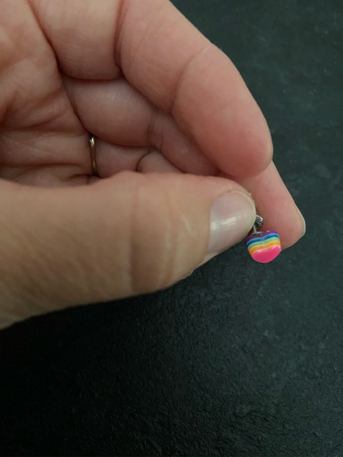 Boucles d’oreilles cœur multicolores - photo numéro 6