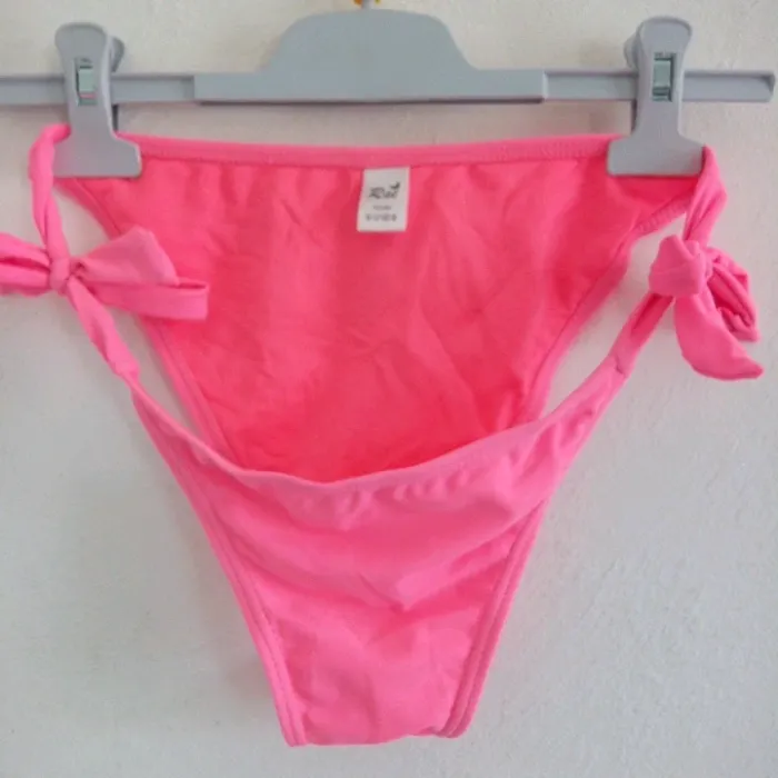 Bas de maillot de bain femme ou jeune fille - photo numéro 10