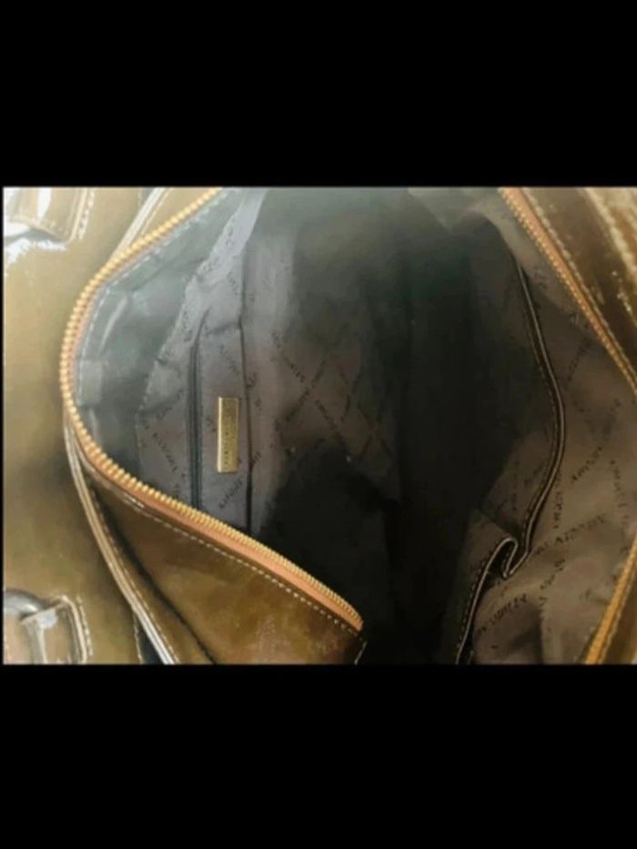 Sublime sac en cuir vernis plinio visona - photo numéro 14