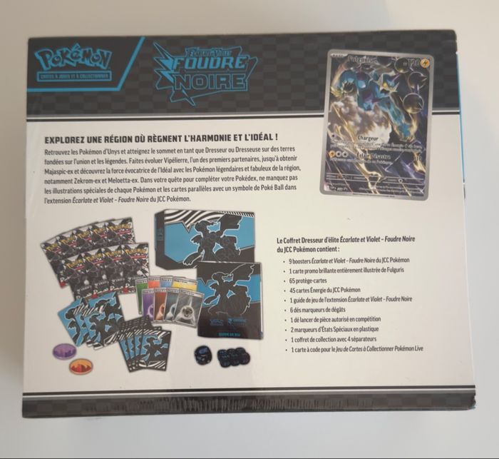 ETB Pokemon Foudre Noire - photo numéro 2