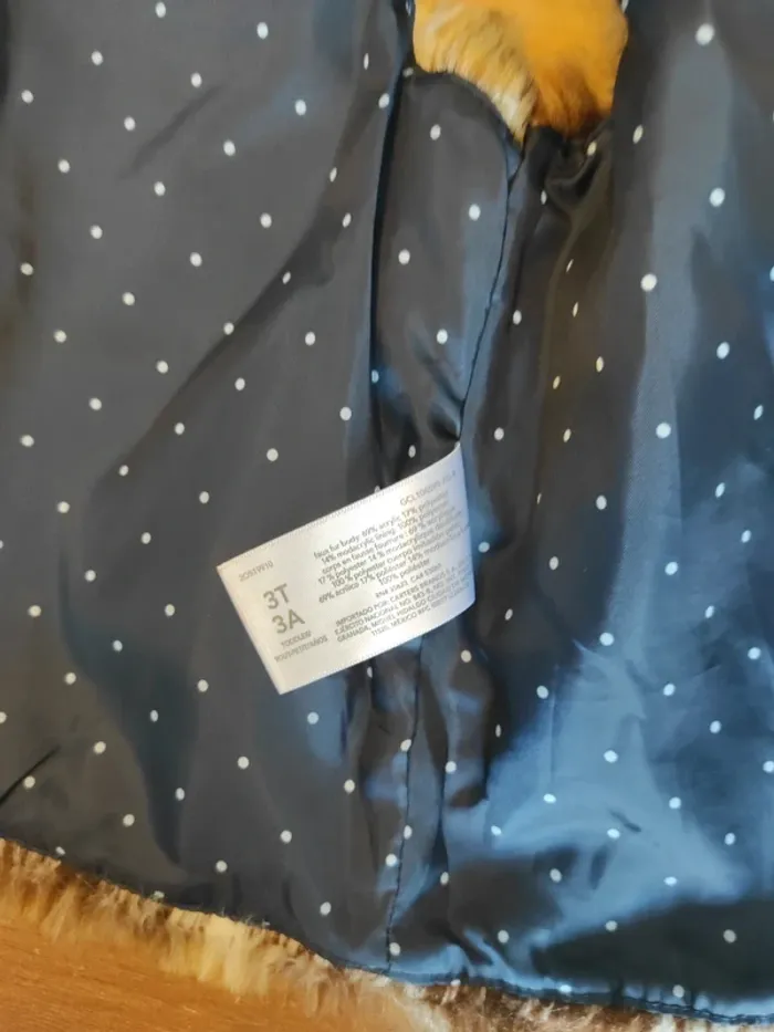 Gilet oshkosh étiqueté 3 ans mais taille grand - photo numéro 8