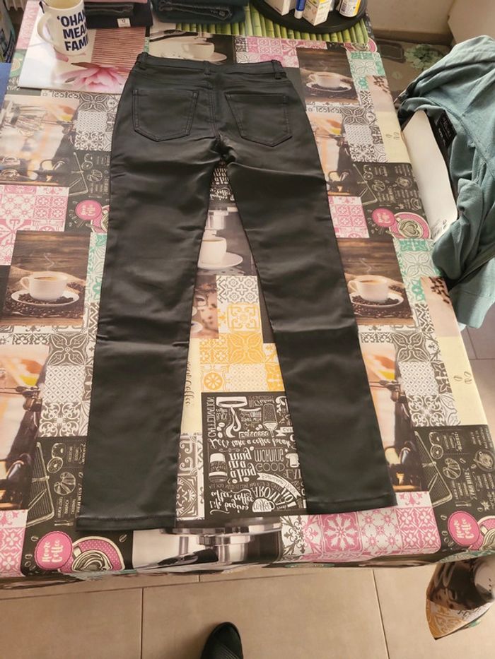 Pantalon simili 12/13 ans - photo numéro 3