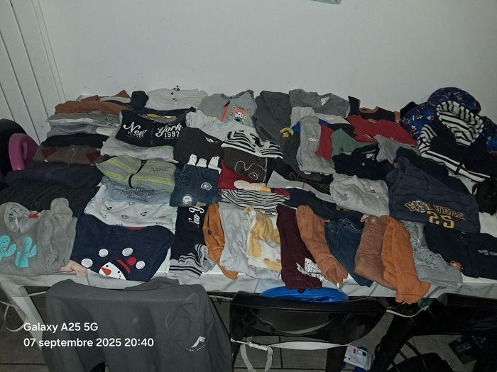 Lot de vêtements