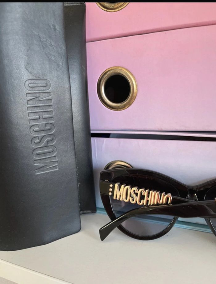 Lunette de soleil moschino authentique - photo numéro 2